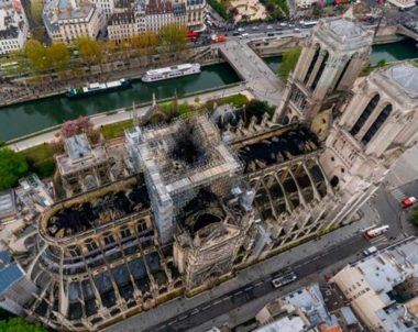 RECONSTRUCCIÓN DE NOTRE DAME